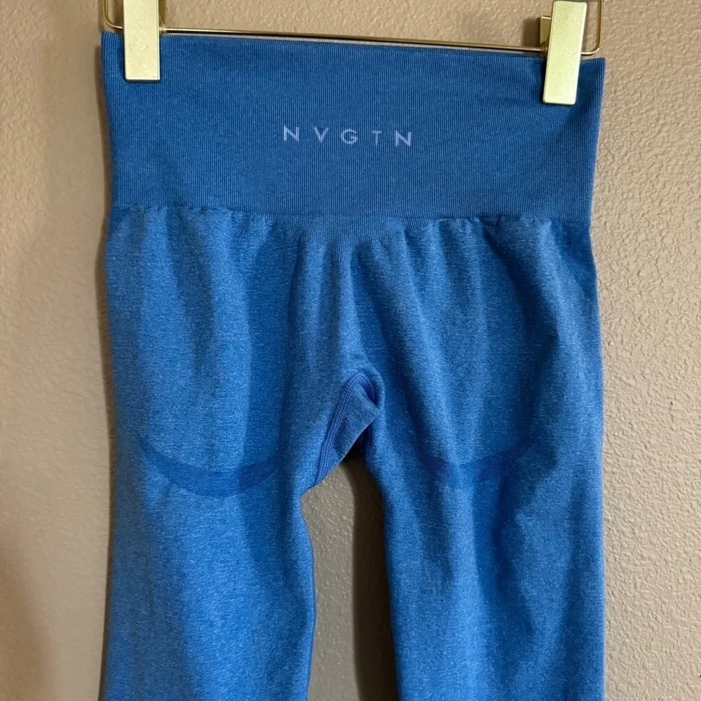NVGTN Ocean Blue Curve Seamless Leggings Women’s size Small